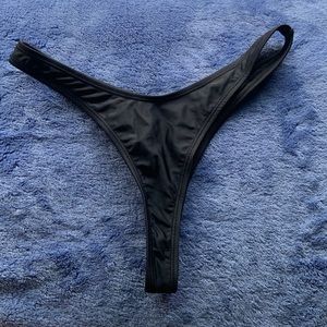 BoutineLa bikini bottoms